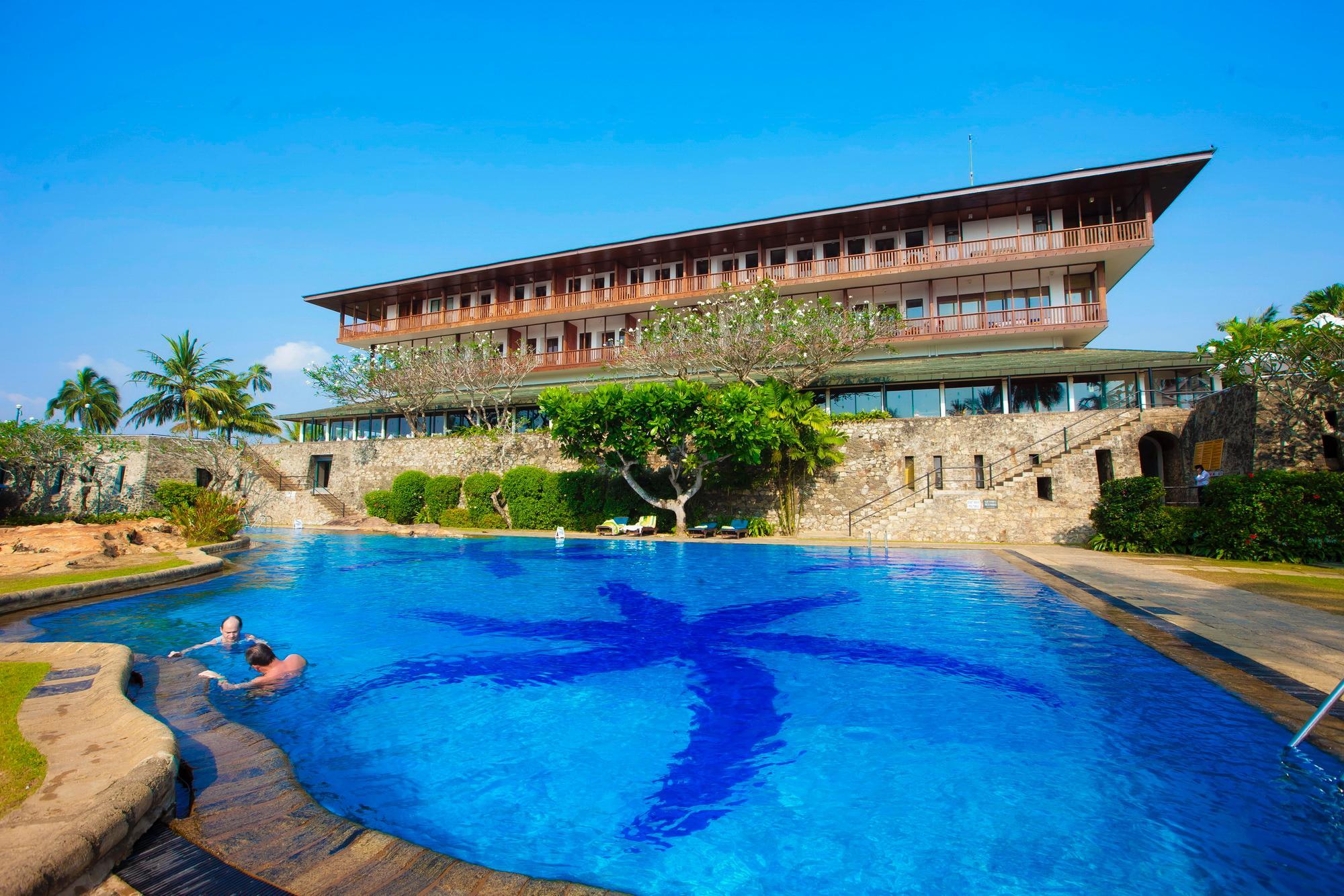 Cinnamon Bentota Beach Exterior photo